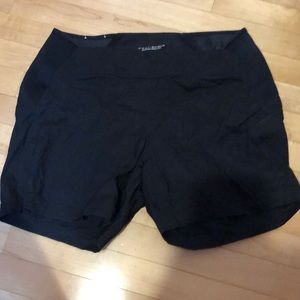 Columbia hiking shorts